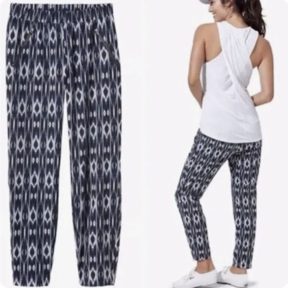 Athleta 212903 Blue White Ikat Reflection Aspire Ankle Pants Size 2‎ - Picture 1 of 11